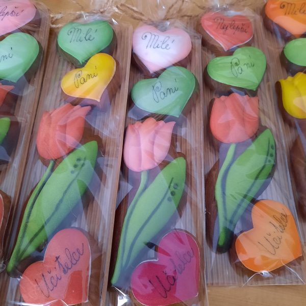 Sada srdíček s tulipánem pro p. učitelku